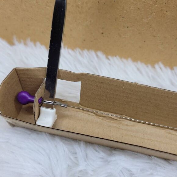 Wilton Cake Leveler 10 Inch NIB - Picture 8 of 11